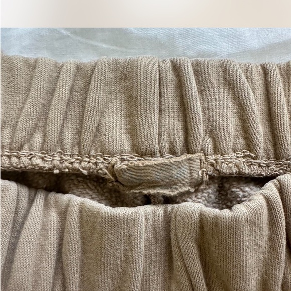 Brandy Melville brown sweatpants - Picture 3 of 3